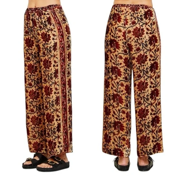 MES DEMOISELLES Cyrus Velvet Floral Pants